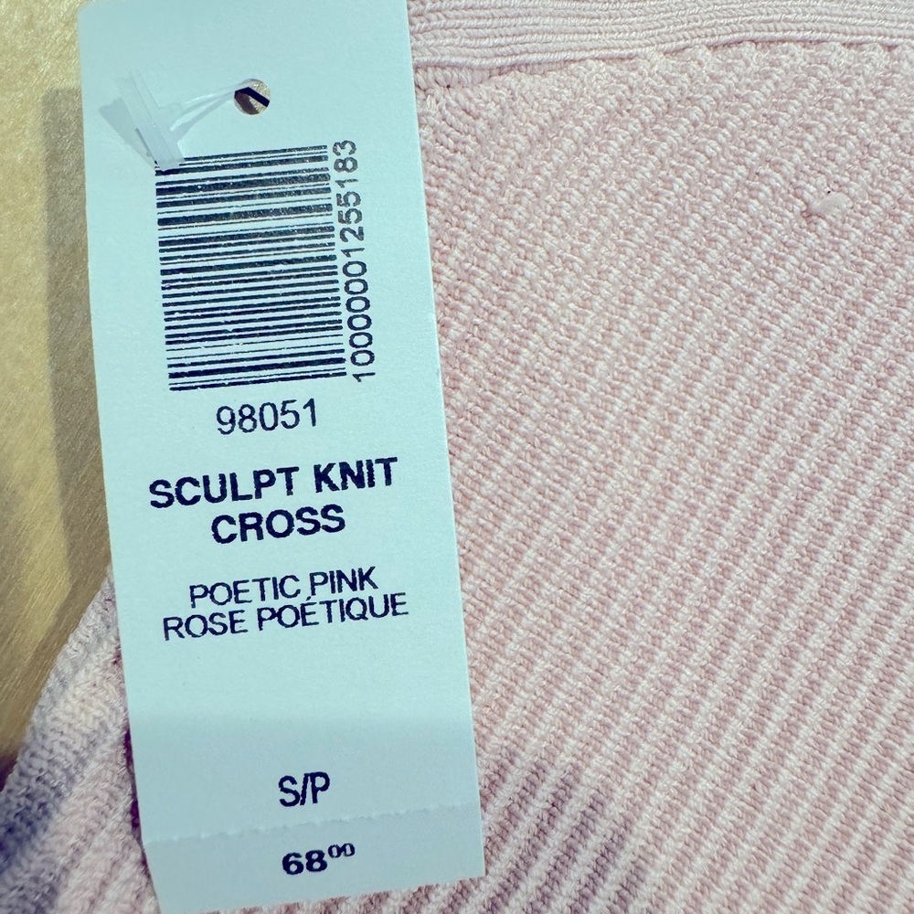 Aritzia babaton top. - Picture 2 of 2